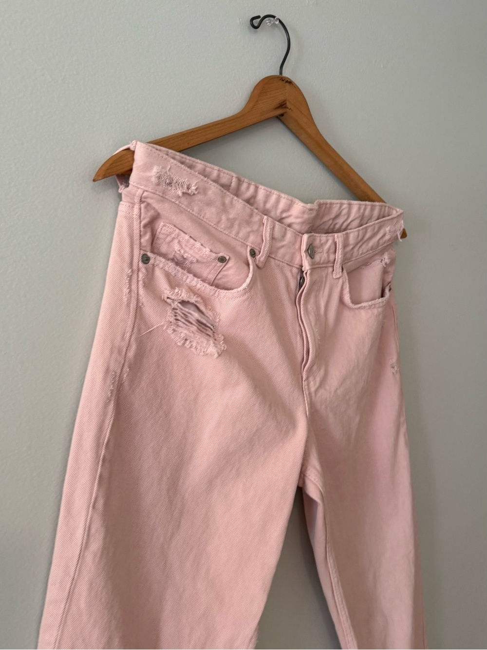 H&M Women's Pink Distressed High-Rise Jeans